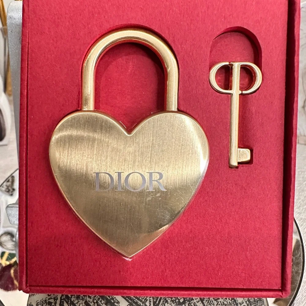 Dior Gold Heart Padlock and Key - Picture 2 of 3